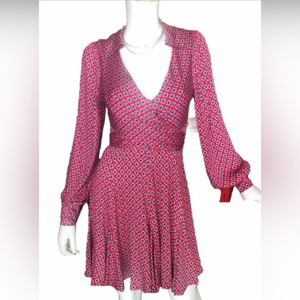 NWT Free People Red and Blue Patterned Long Sleeve Dress Size: L

New with tags